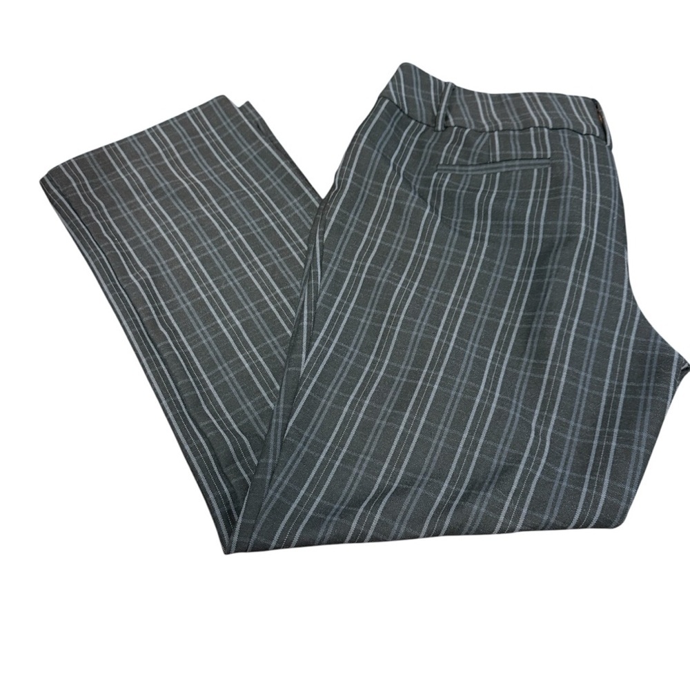 Apt 9 size 14 Charcoal Pinstripe Dress Pants with Wide  Leg Design
